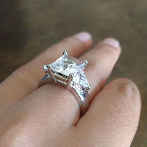 CZ Statement Band size 8 - Picture 3 of 6